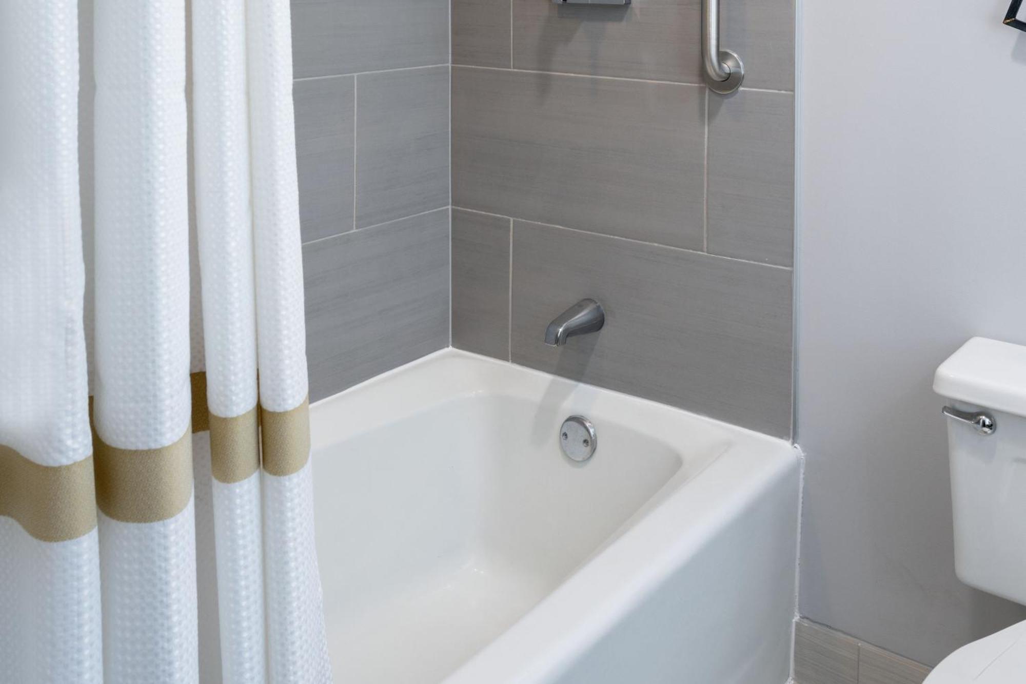 Marriott Greensboro Downtown Dış mekan fotoğraf