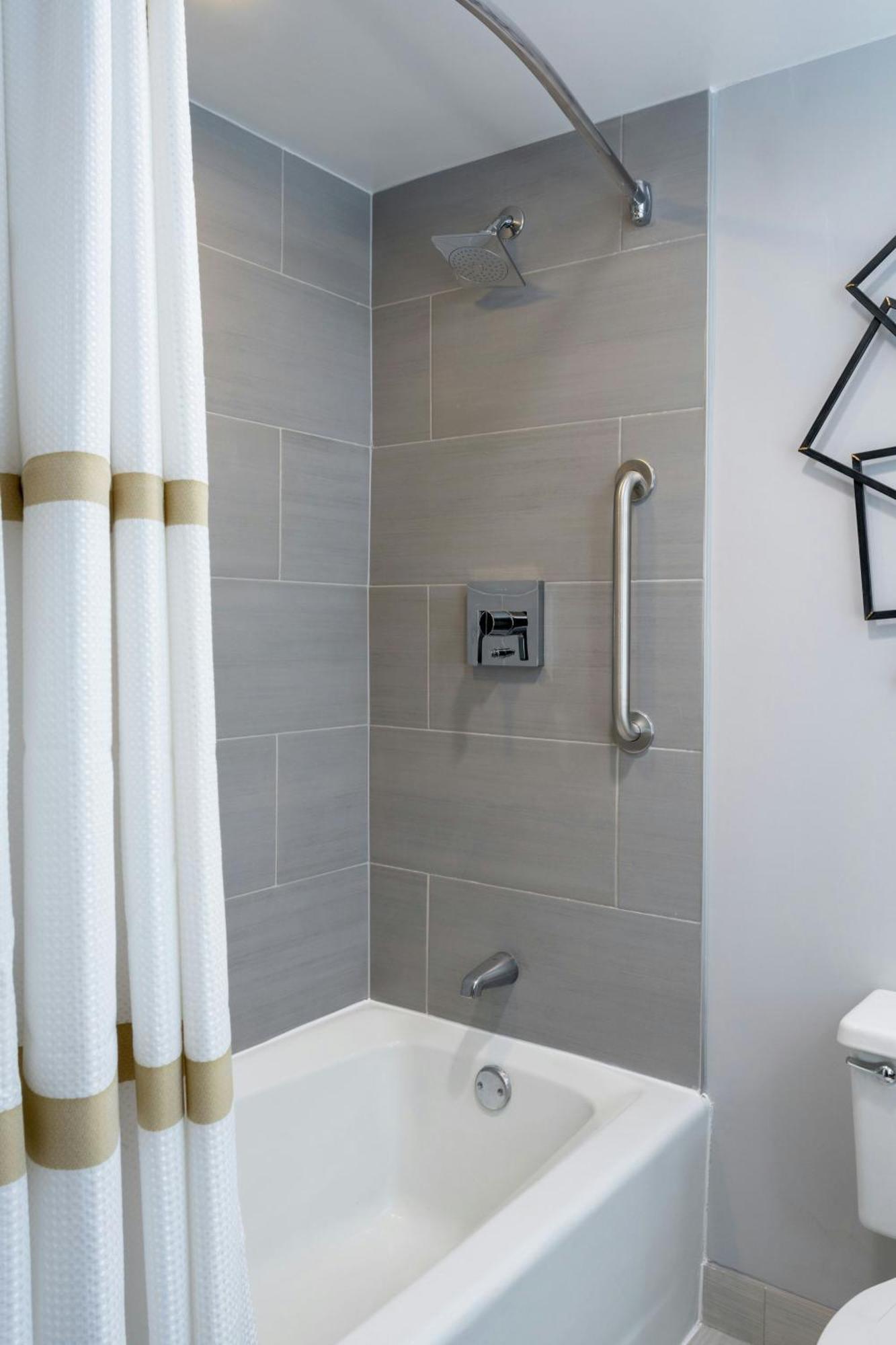 Marriott Greensboro Downtown Dış mekan fotoğraf